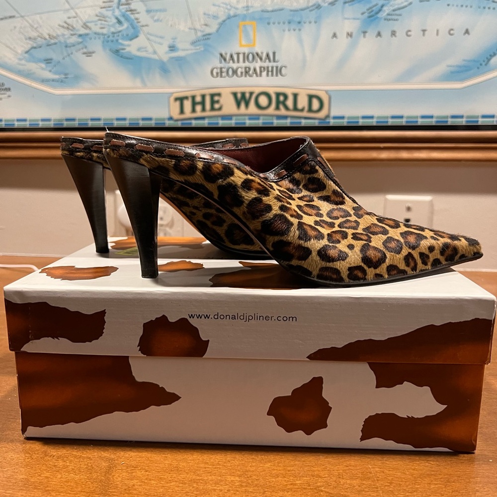 Stylish DONALD J PLINER Calf Hair Heels